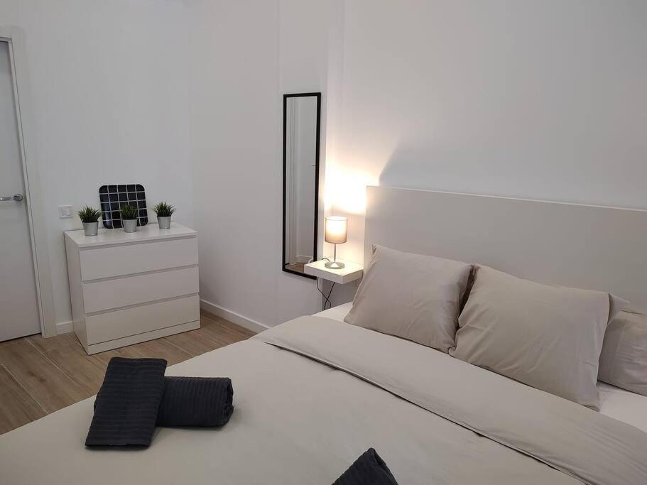 Nuevo Loft En Playa Y Cerca Del Centro, Ac Y Wifi Apartment บาเลนเซีย ภายนอก รูปภาพ