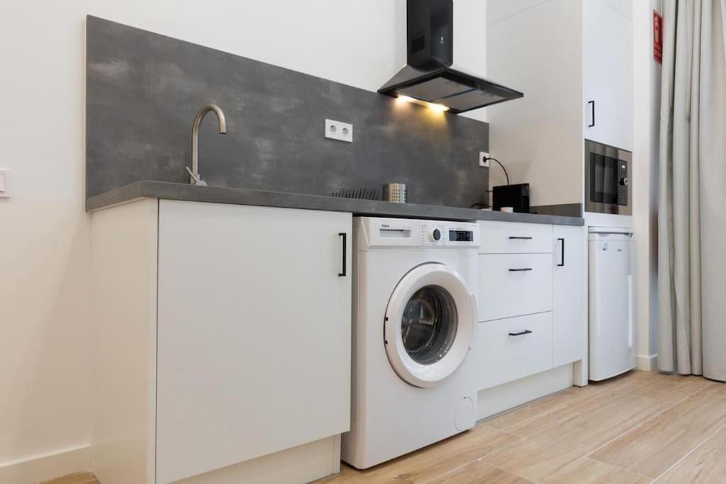 Nuevo Loft En Playa Y Cerca Del Centro, Ac Y Wifi Apartment บาเลนเซีย ภายนอก รูปภาพ